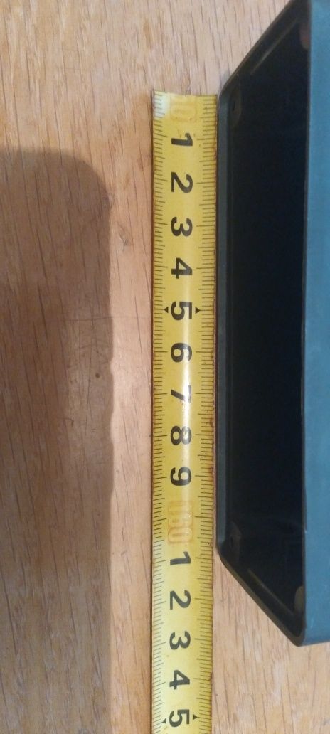 Пластиковий корпус 11×5.5×4.5 см