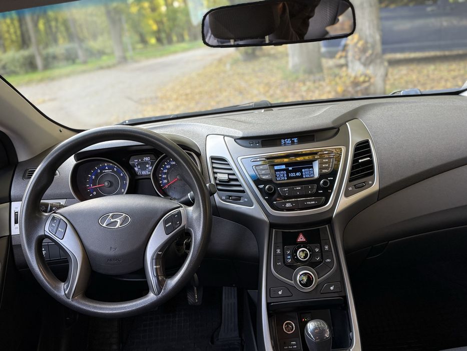Hyundai  Elantra GLS