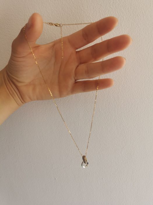 Złoty naszyjnik Yes