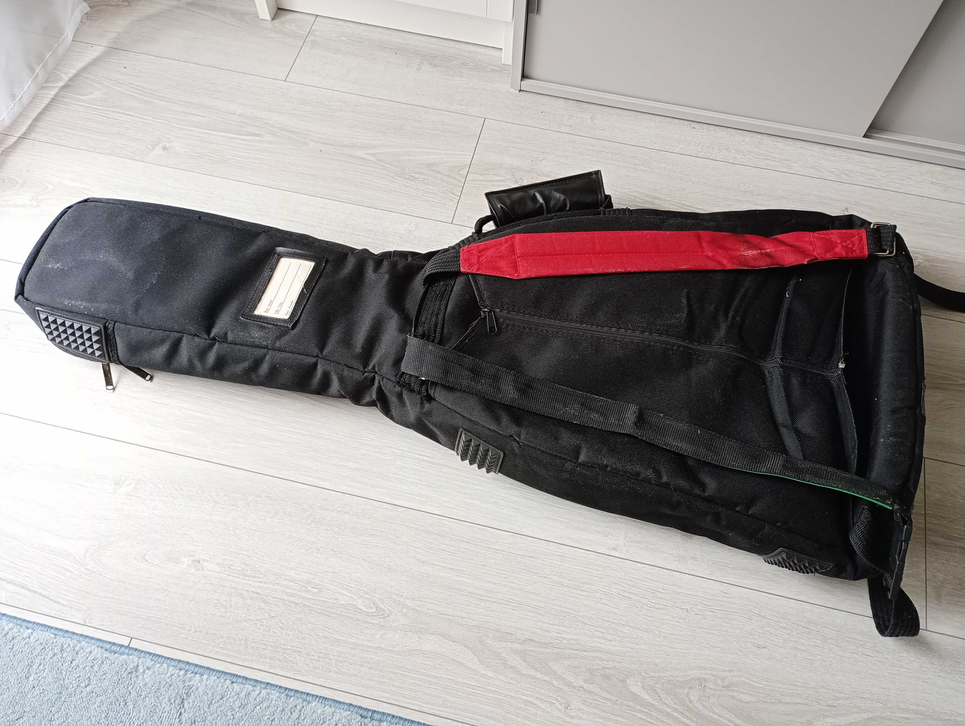 Pokrowiec STAGG na gitarę elektryczną - usztywniany - 20 mm gąbka