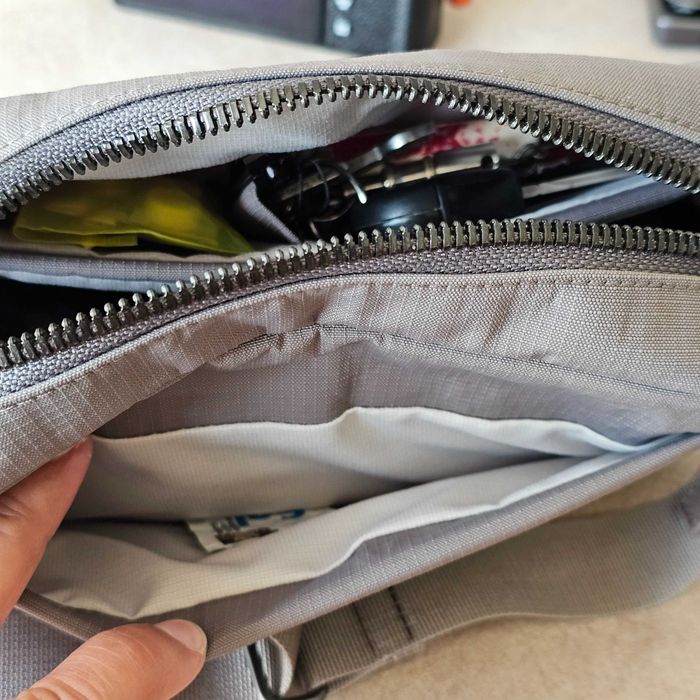 Mala Tiracolo Bellroy Tokyo