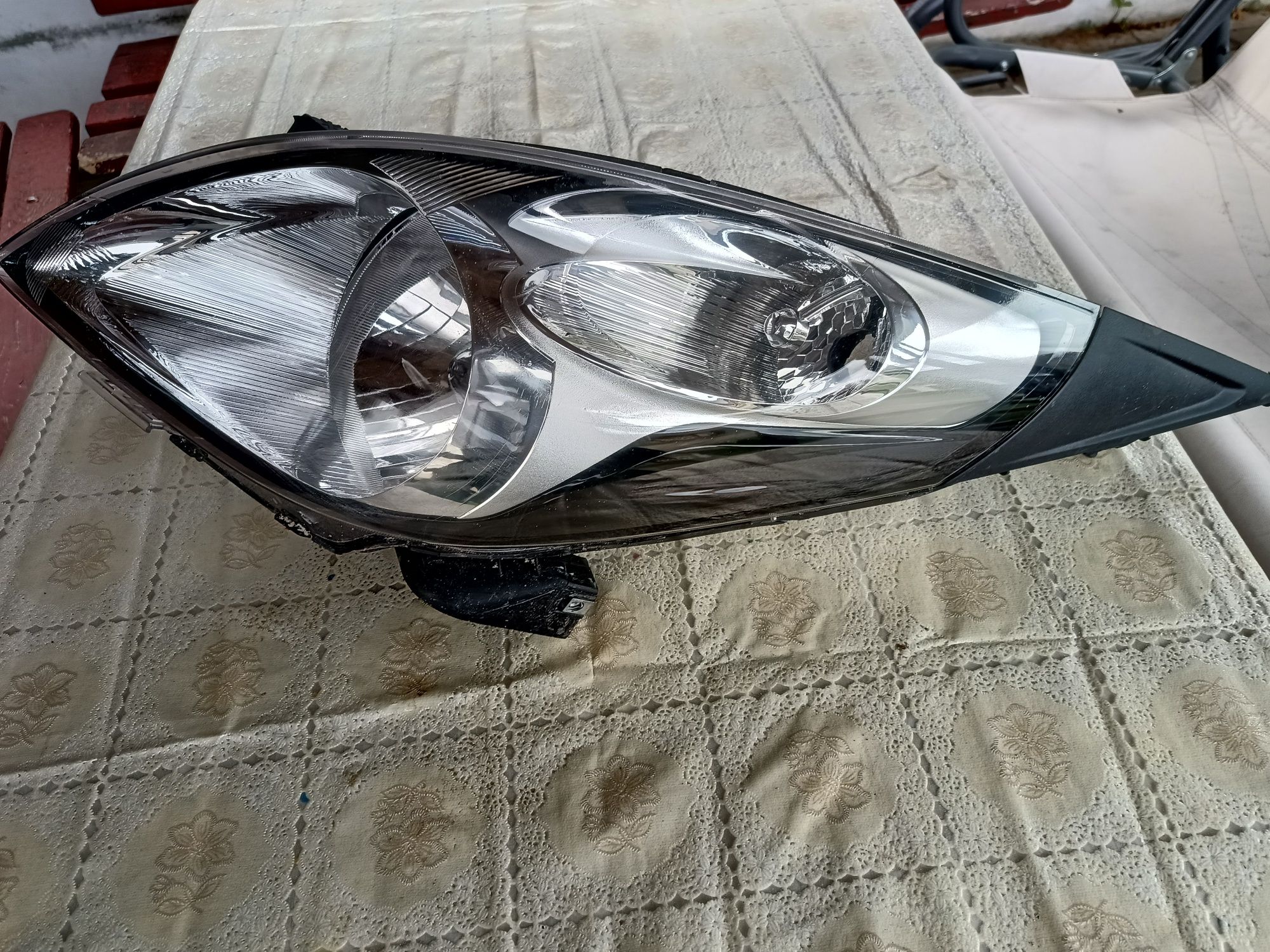 Lampa lewy przód chevrolet Spark m300 wersja europejska