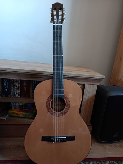 Gitara klasyczna dla początkujących Ambra z szerokim gryfem
