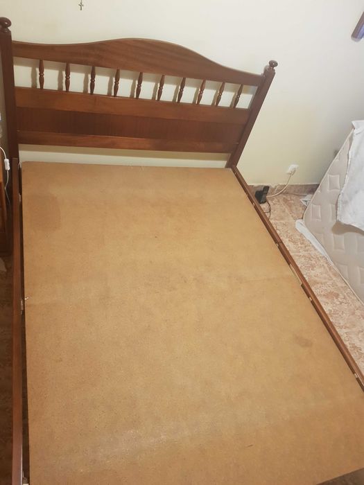 Vendo estrutura de cama antiga