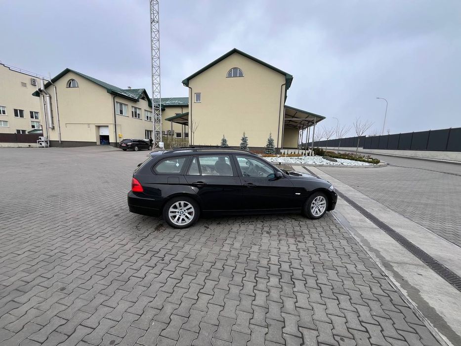 Продам BMW E91 2007р пробіг 335 км повністю обслуговування деталі за т