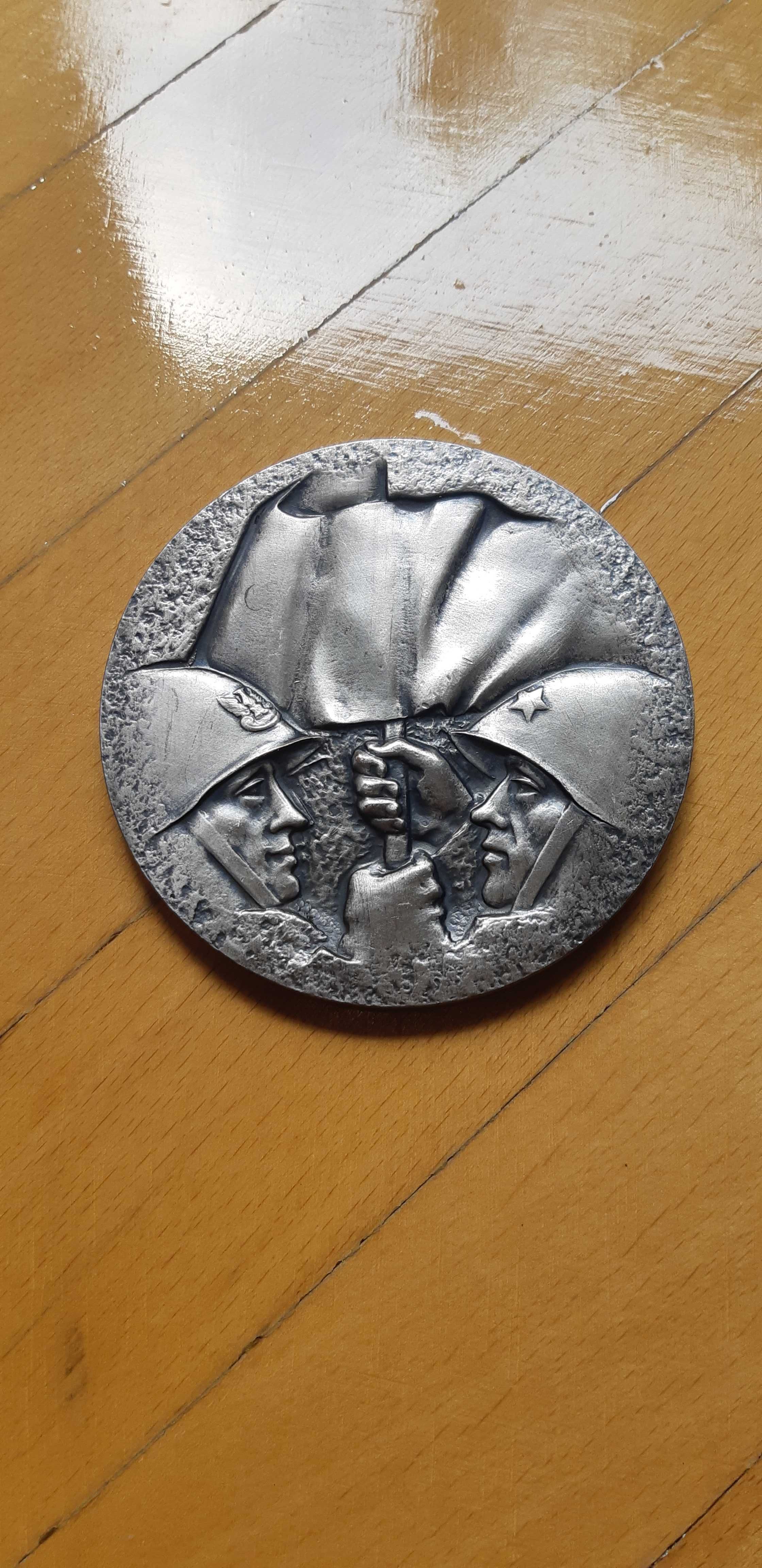 medal Ludowe Wojsko Polskie - średnica 8 cm