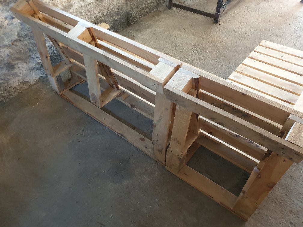 Narożnik z palet 2szt