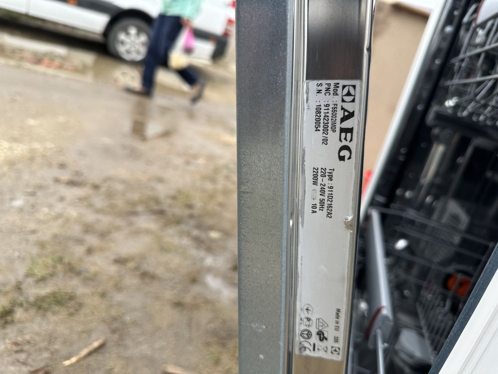 Посудомийка посудомийна машина AEG