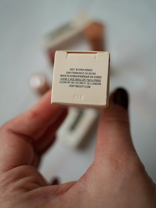 Помада для губ Fenty Beauty High- Shine Gloss Stick