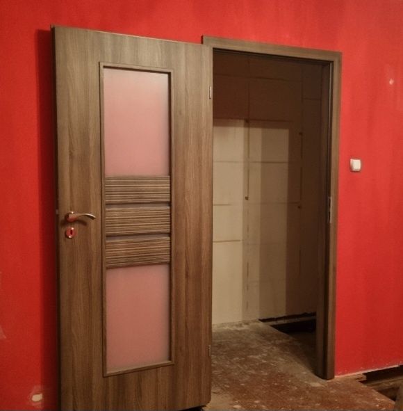 Drzwi wewnętrzne z ościeżnicami
