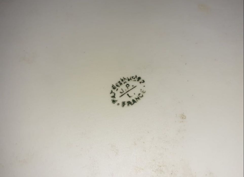 Serviço chá para duas pessoas muito antigo. Limoge.