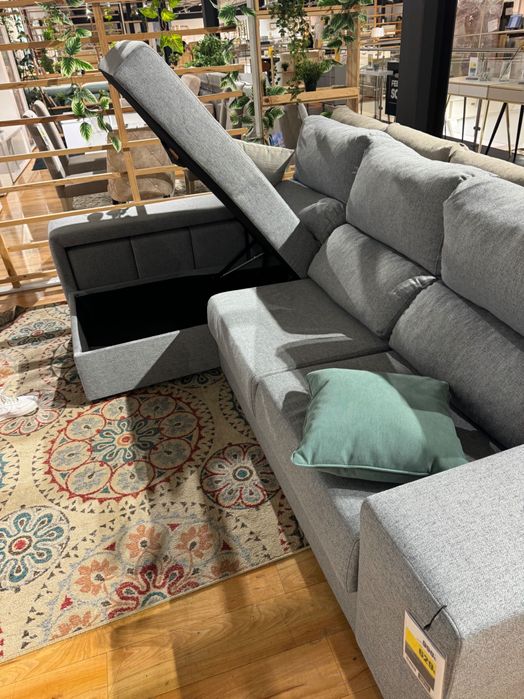 Sofá novo dentro da caixa