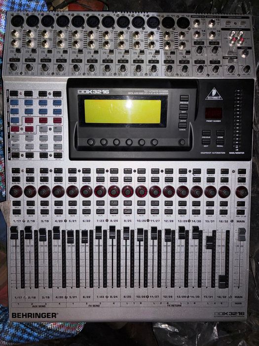 Behringer DDX3216 цифровий мікшерний пульт