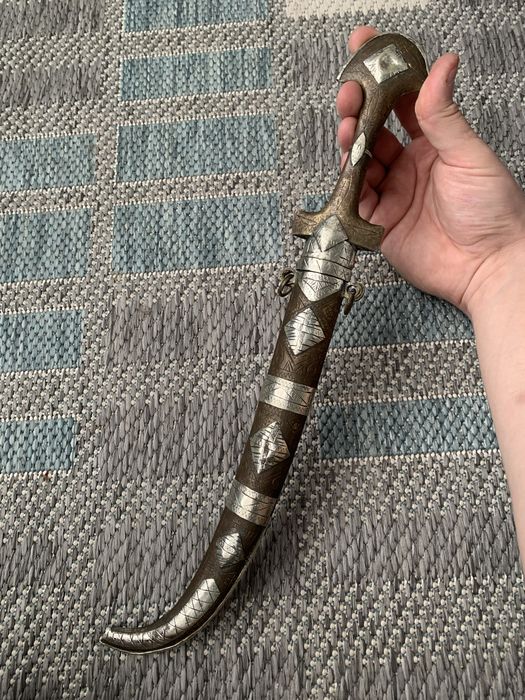 Кинжал  старинный восток_Серебро