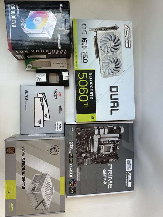 ПК RTX5060TI 16gb Ryzen 7700 32 gb ssd m2