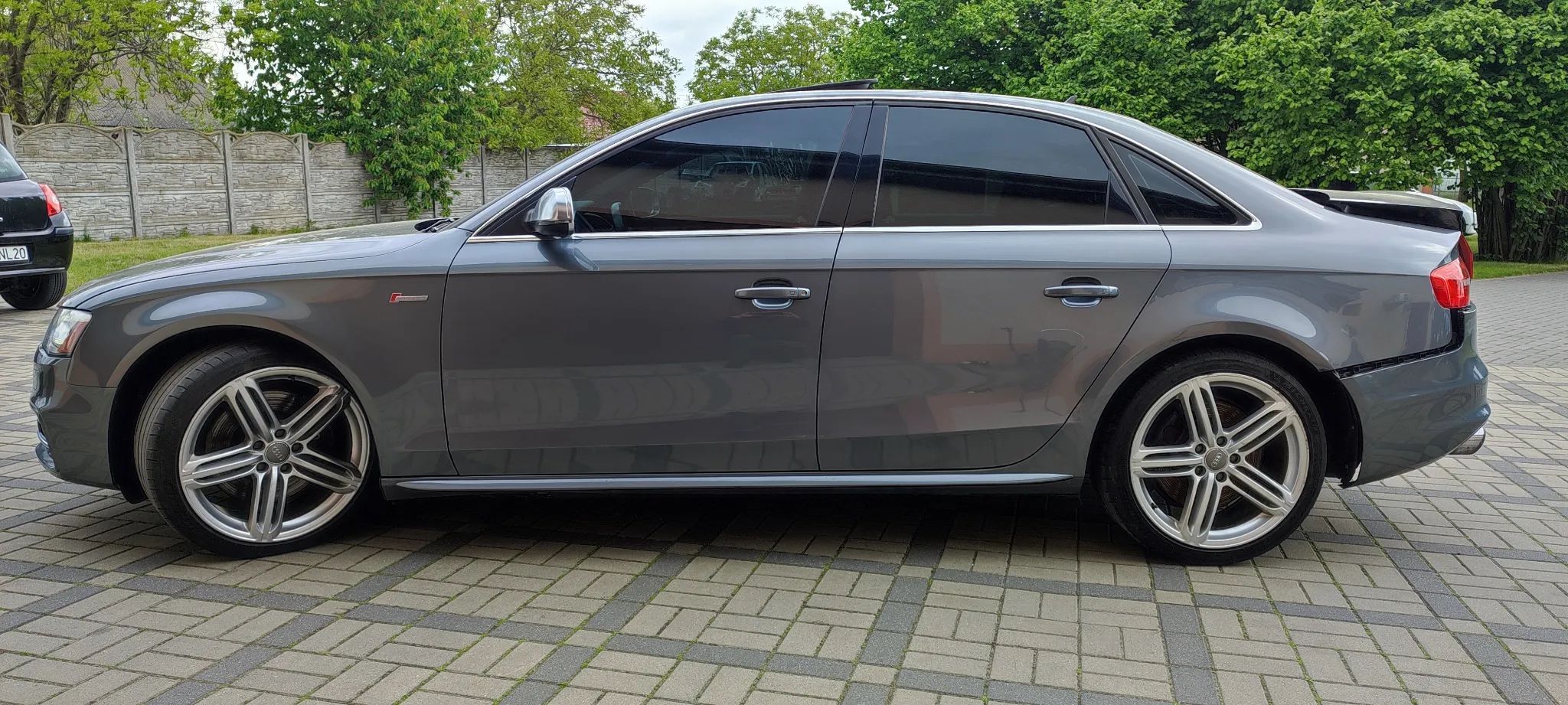 Audi S4 AUDI S4 B8 SEDAN 3.0 TFSI Quattro Uszkodzona