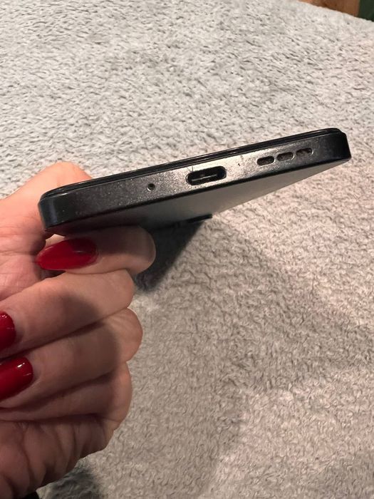 Смартфон Poco C65