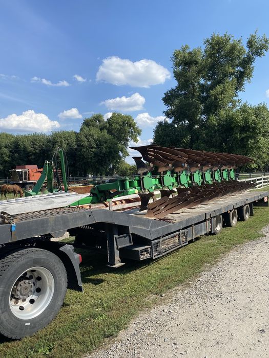 Терміново продам  оборотний плуг 7+1 Велес Агро