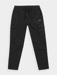 Spodnie chłopięce bawełniane firmy 4 F, rozmiar 146. NOWE