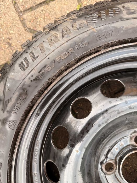 Koła zimowe 15 cali Renault Clio Dacia Doker Sandero + Goodyear + TPMS