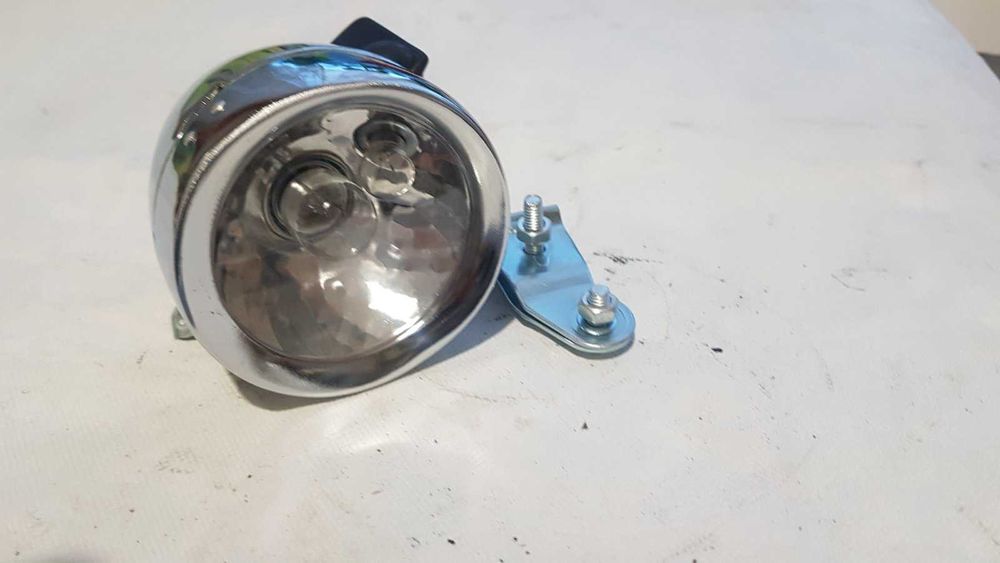 фара велосипедная хромированная металл. 12 вольт