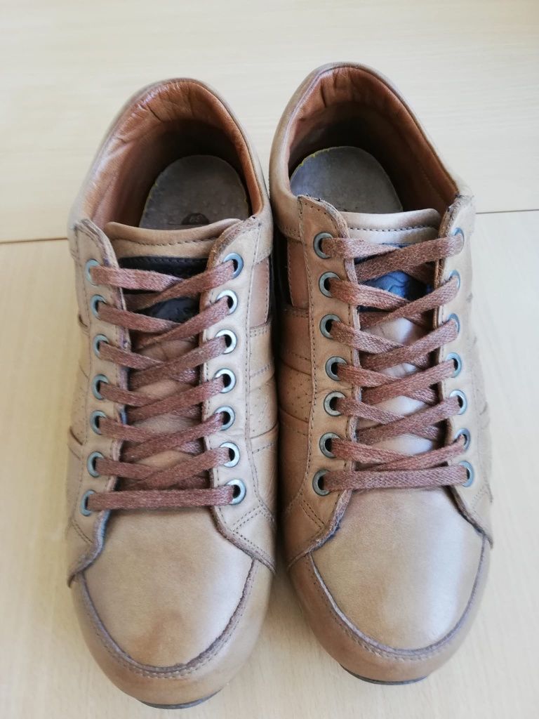 Sapatos homem pele Kangaroos - Tam. 39