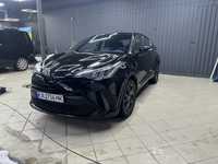 В продаже Toyota C-HR 2.0