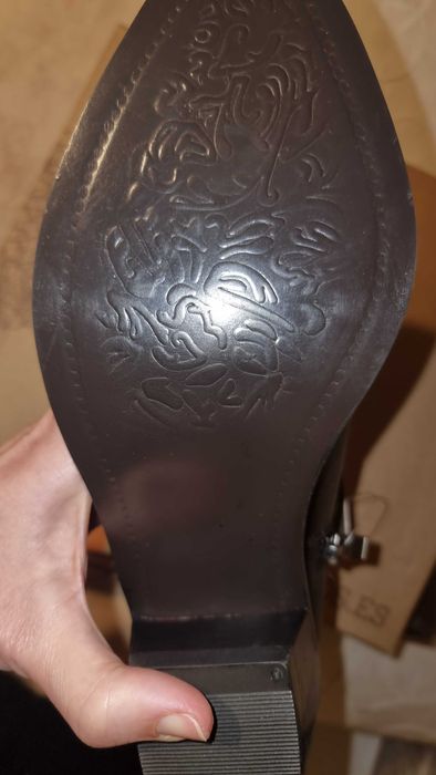 Botas novas em pele, 38