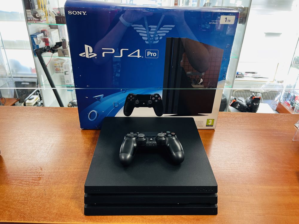 Konsola PlayStation 4 Pro