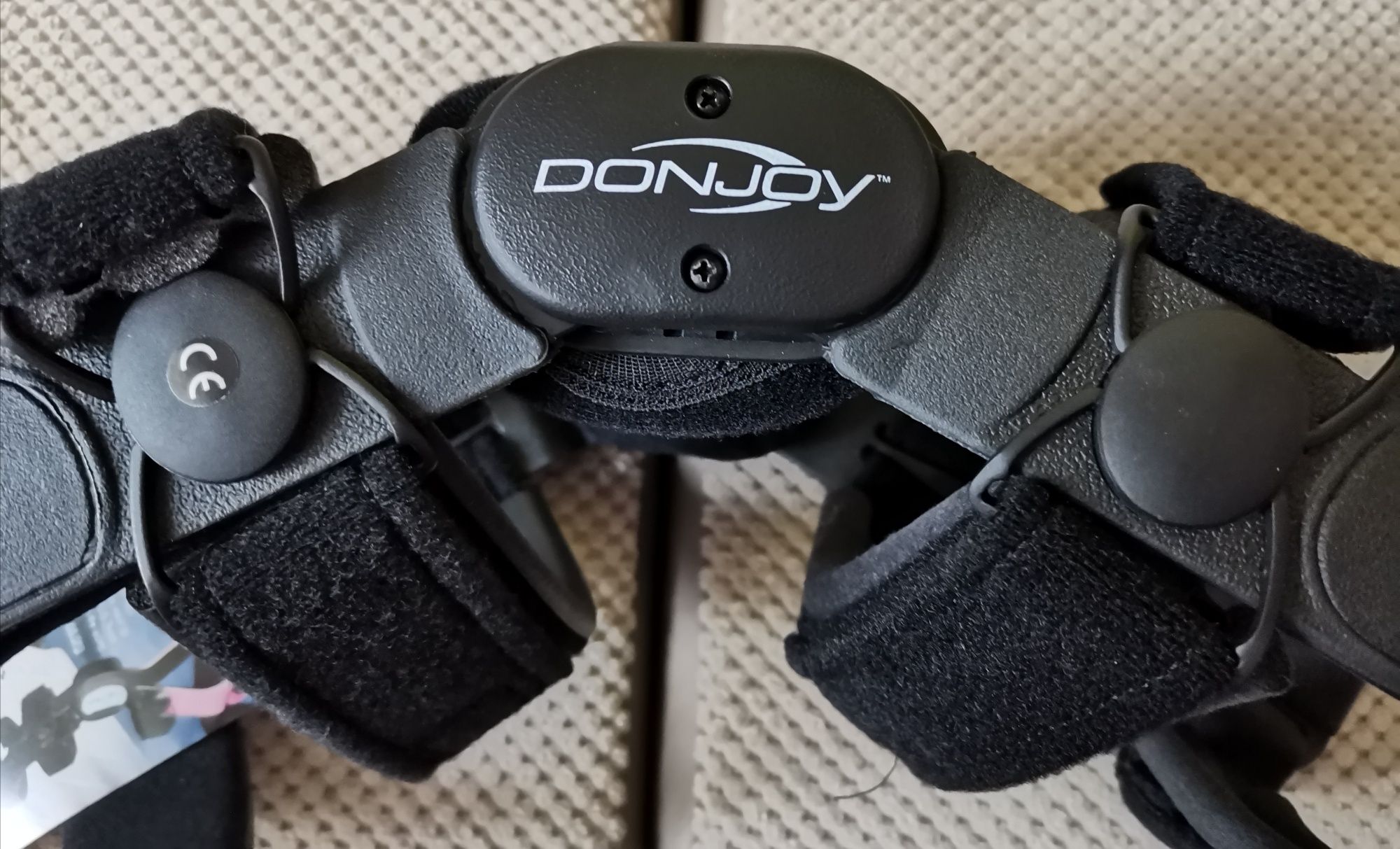 Orteza funkcjonalna Legend SE4 DonJoy, stabilizator XL