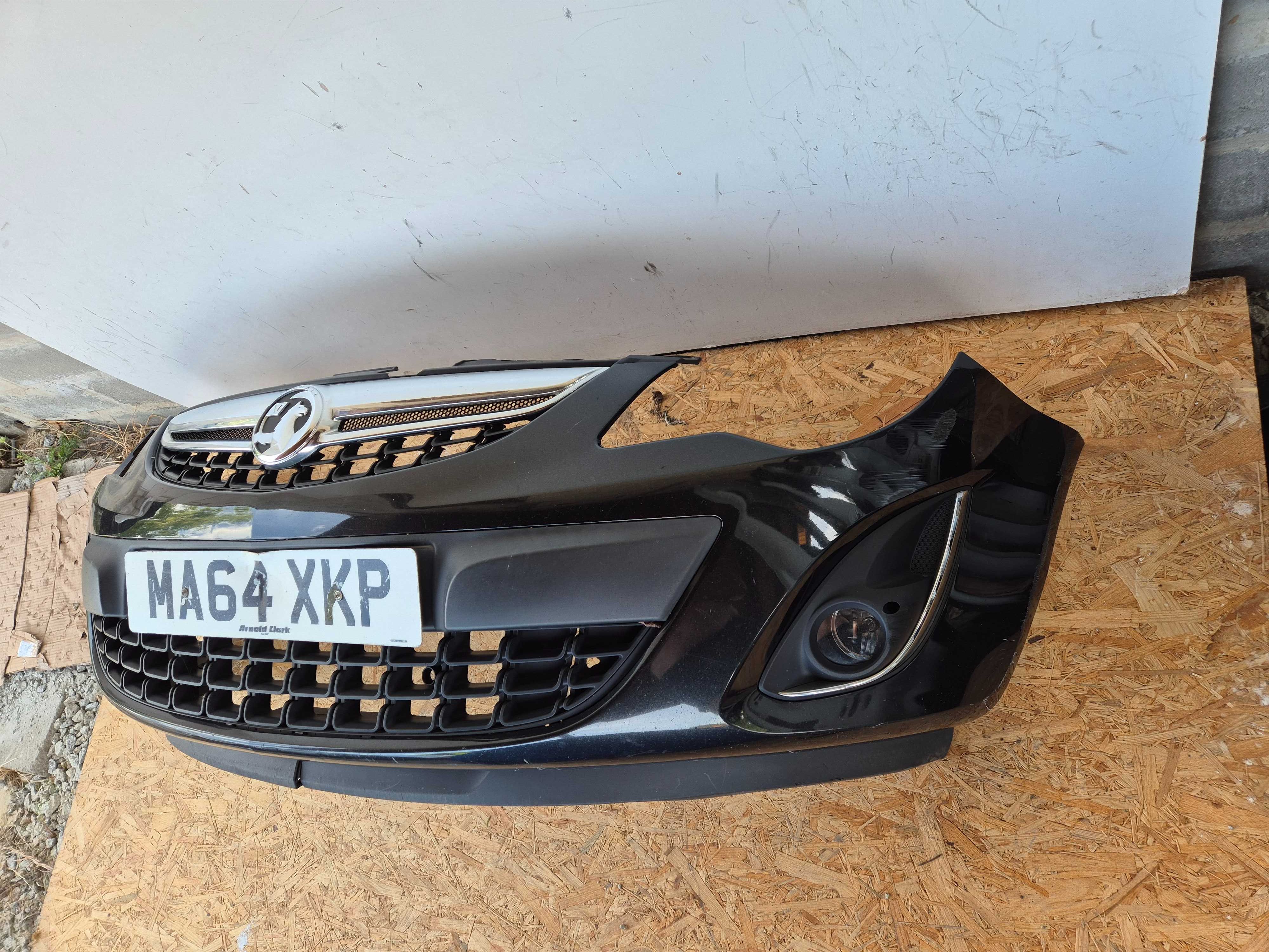Opel Corsa D lift zderzak przedni przód.
