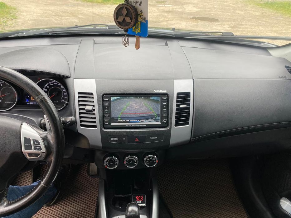 Автомобіль Mitsubishi Outlander 2011