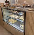 Vitrine refrigerada semi-nova