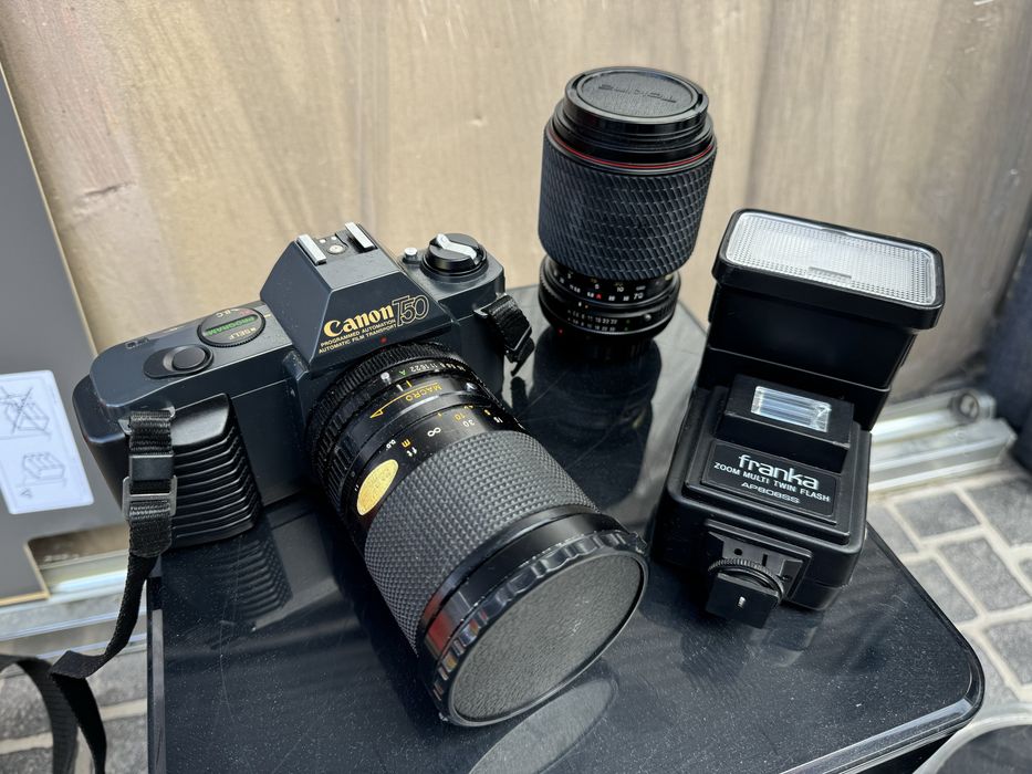 Camera fotografica SLR analogica filme T50 mais kit de lentesE flash