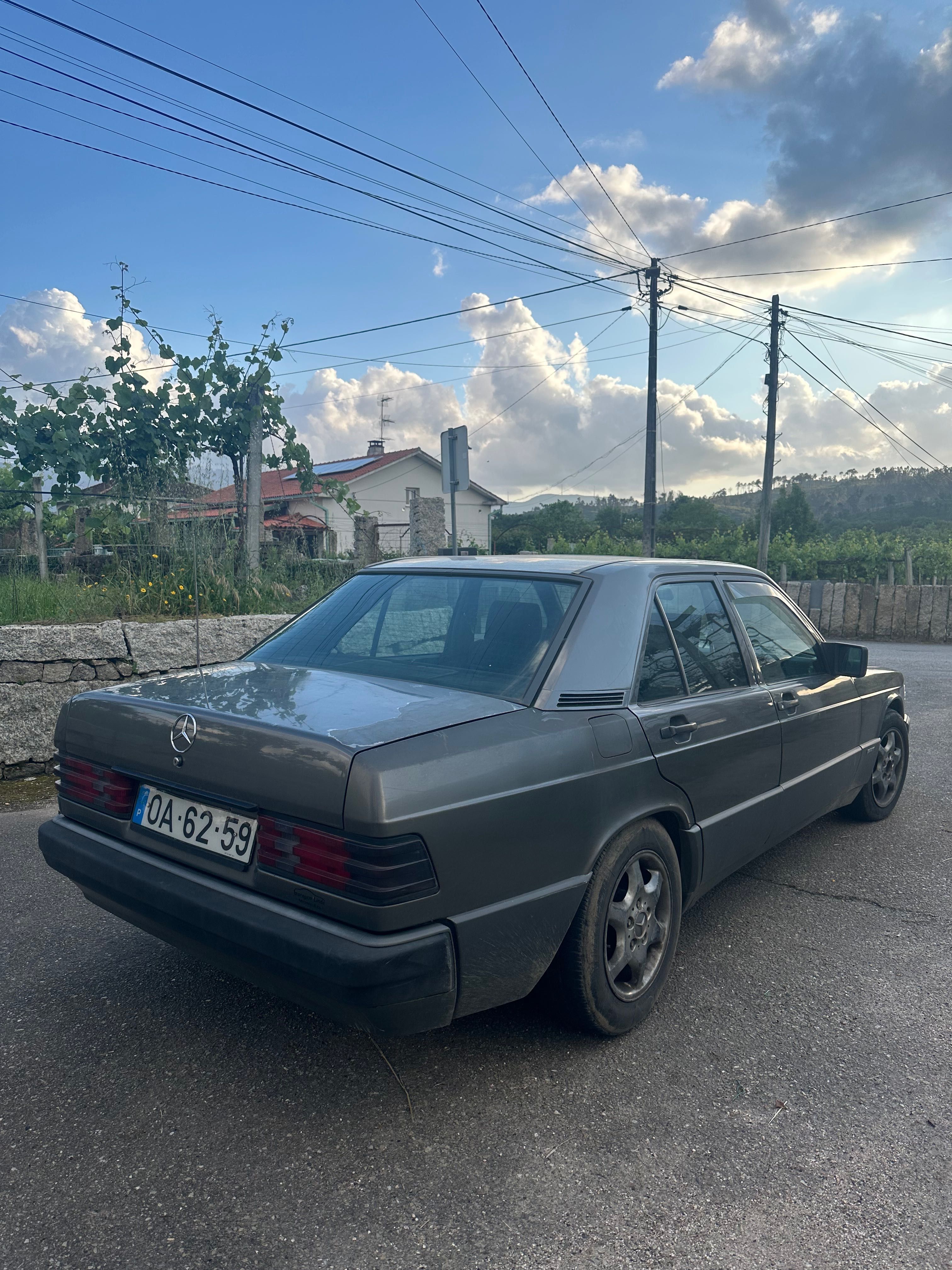 Mercedes-Benz 190 D Limousine (201)