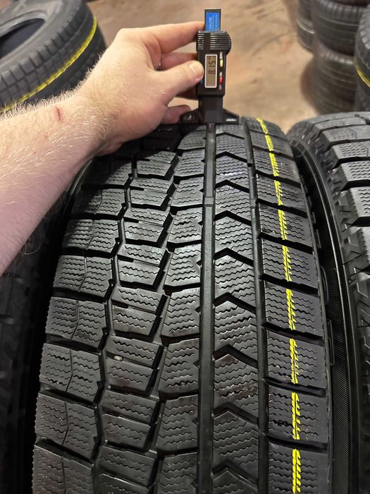 Шины БУ 225 65 R 17 Dunlop Wintermaxx WM02 Резина зима Япония