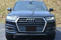 2019 Audi Q7 45 TFSI quattro Premium Plus