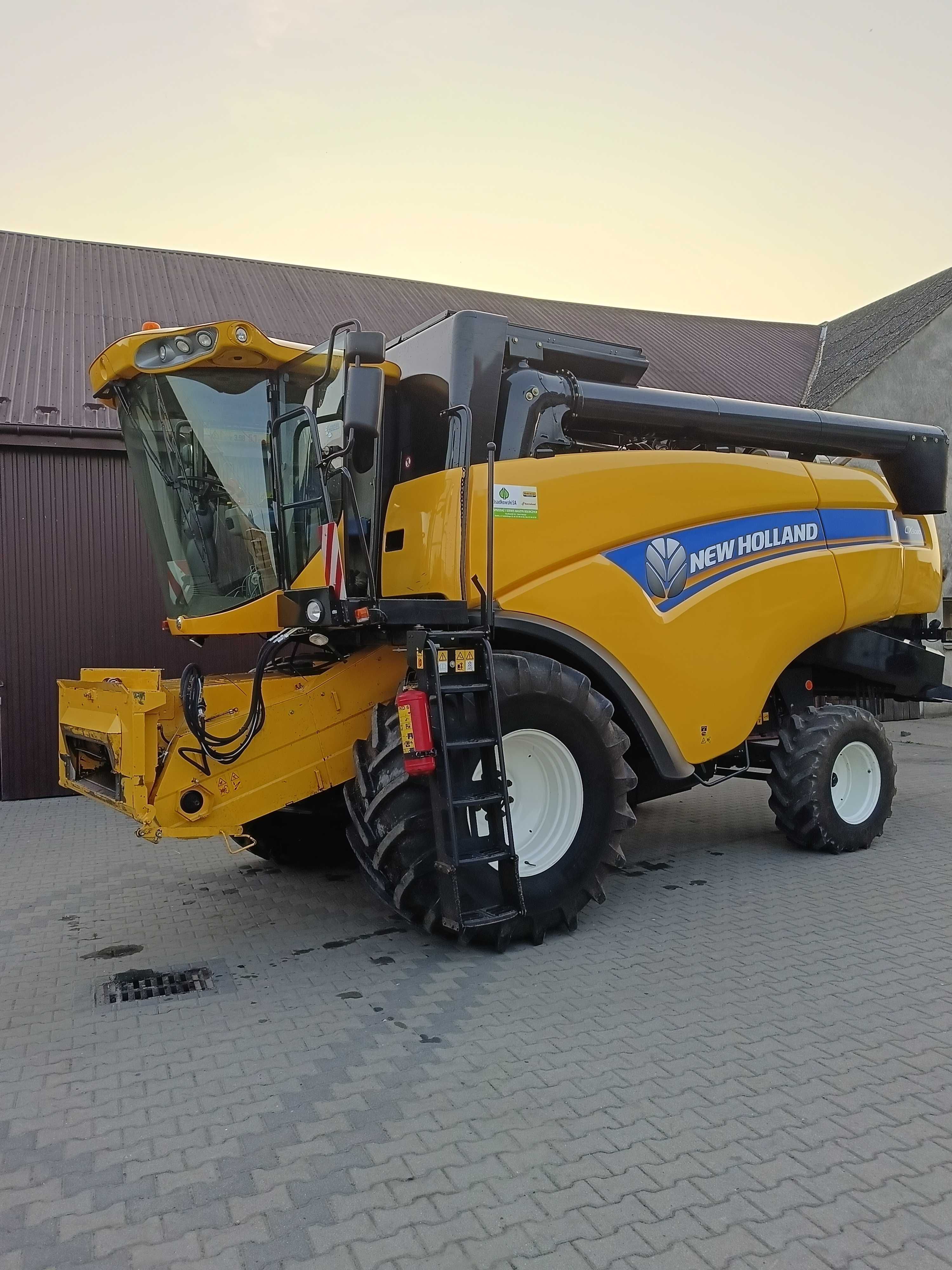 Kombajn New Holland CX5080