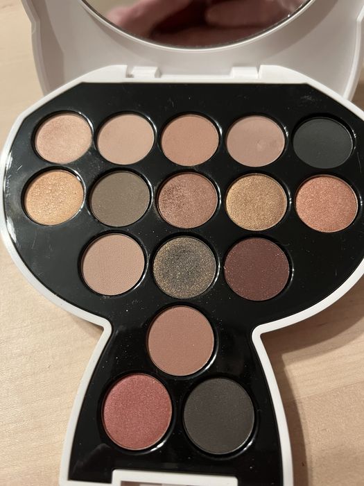 Paletka cieni Karl Lagerfeld