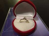 NOWY złoty pierścionek z brylantem 585 14K + certyfikat ! białe złoto