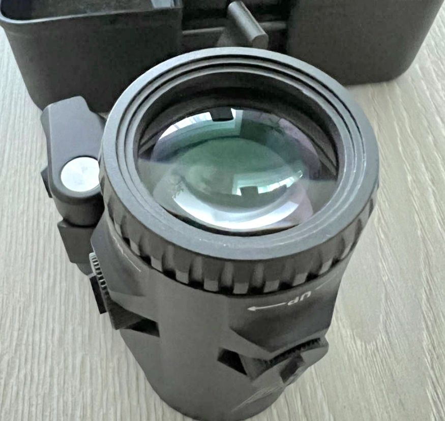 Магнифер увеличитель Vortex Magnifier Micro V3XM с откидным криплением