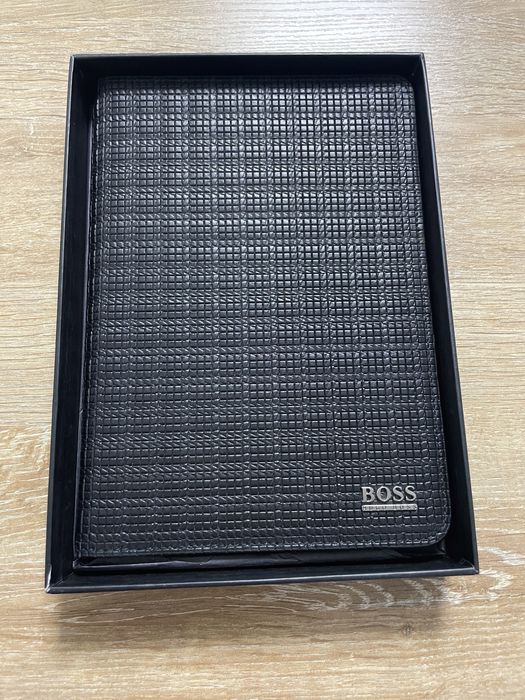 Чехол-книга Hugo Boss оригинал для планшета, электронной книги, iPad