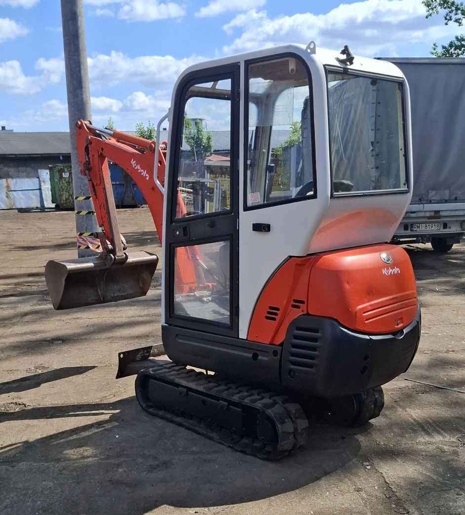 Minikoparka kubota kx36-3  08r brutto   transport
