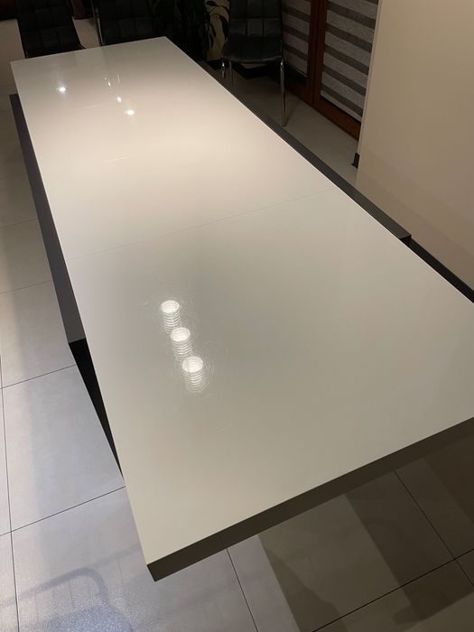 Sprzedam stół do jadalni i stolik kawowy