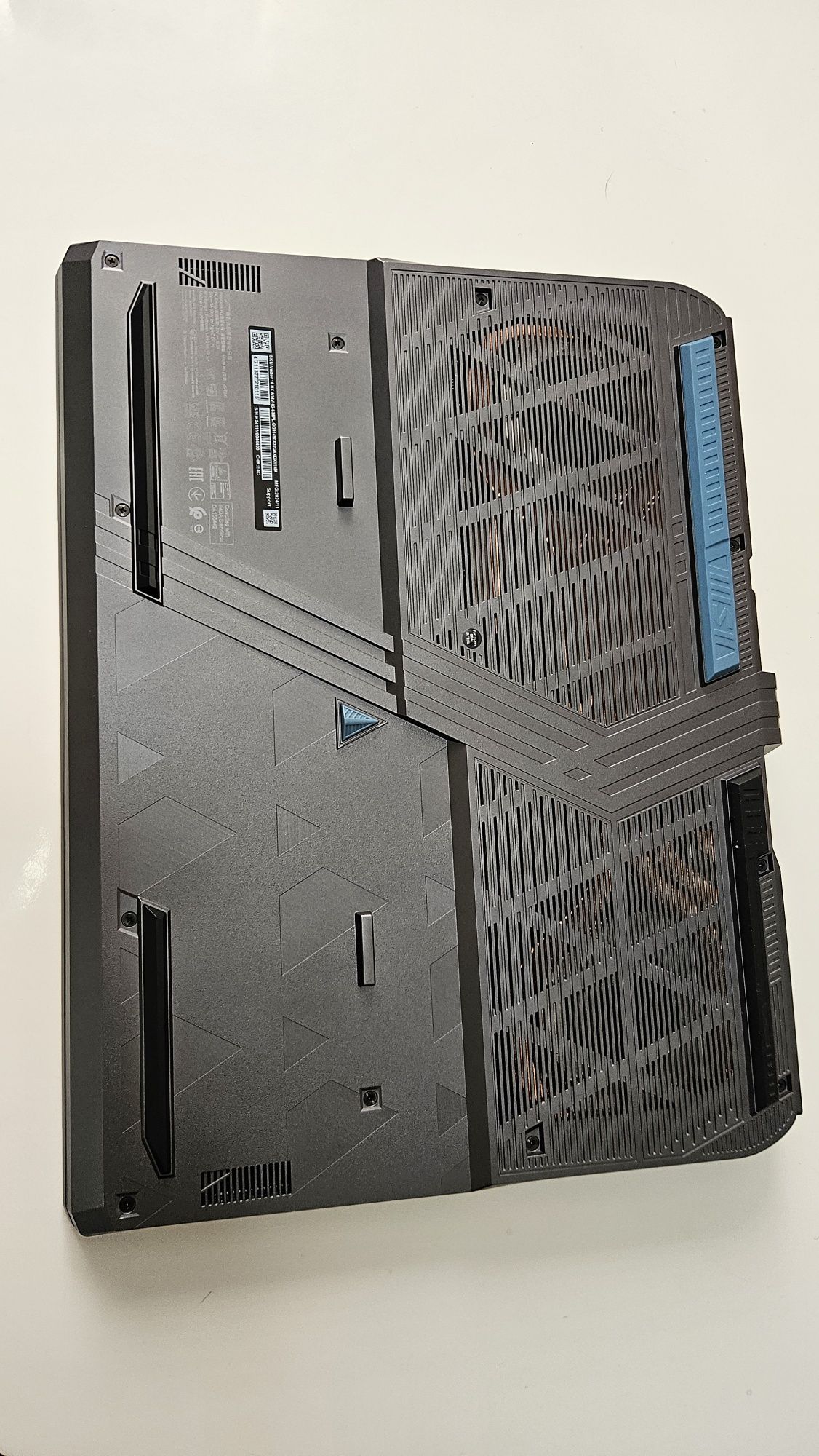Laptop gamingowy Msi, rtx 4080, i9 14900, 32gb ram ddr5, 240hz, ips,gw