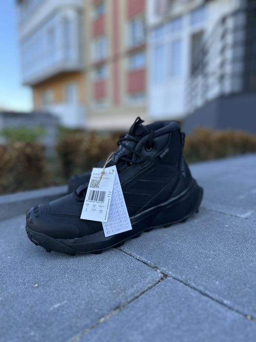 Оригінальні зимові черевики Adidas Terrex Winter Boot Mid Lea ID2859