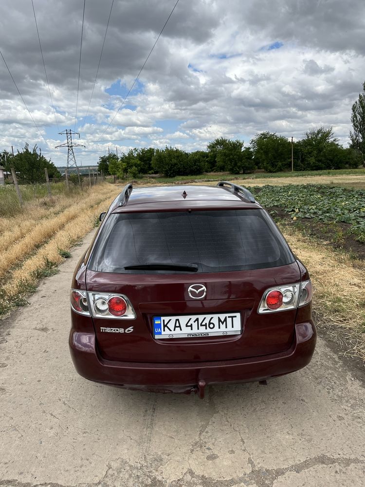 Продам свою машину Mazda 6