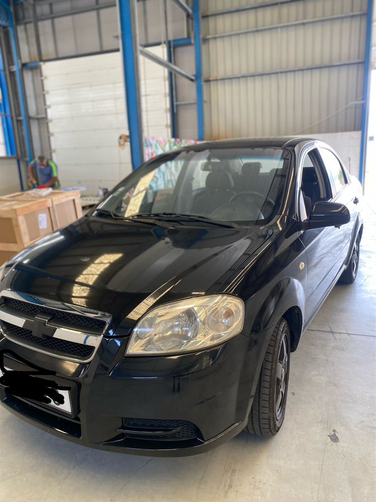 Vendo aveo semi-novo
