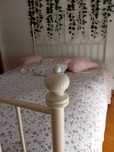 Cama Ikea ferro branco, Leirvik, 1.4x2.0