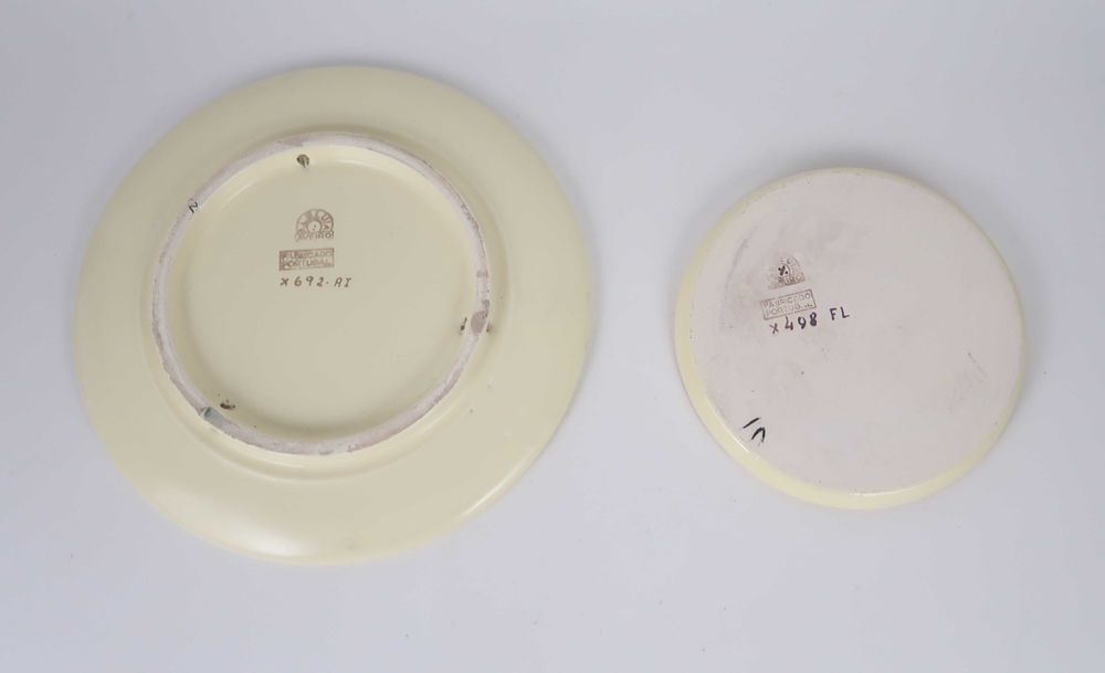 2 Pratos pequenos em faiança Aleluia